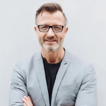 Advisor Image